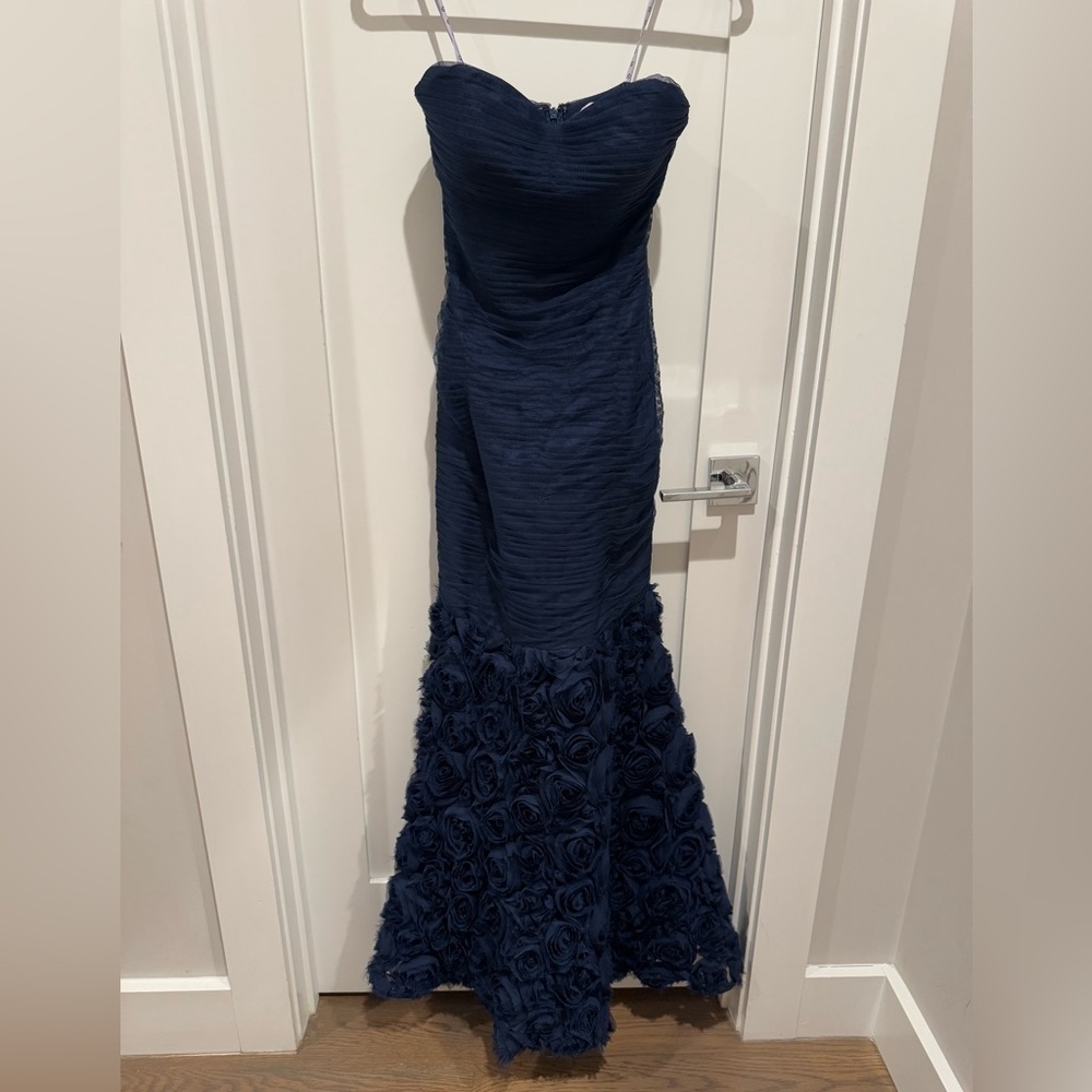 JS COLLECTIONS LACE ONLINE MERMAID GOWN size 2 navy blue - Picture 4 of 12